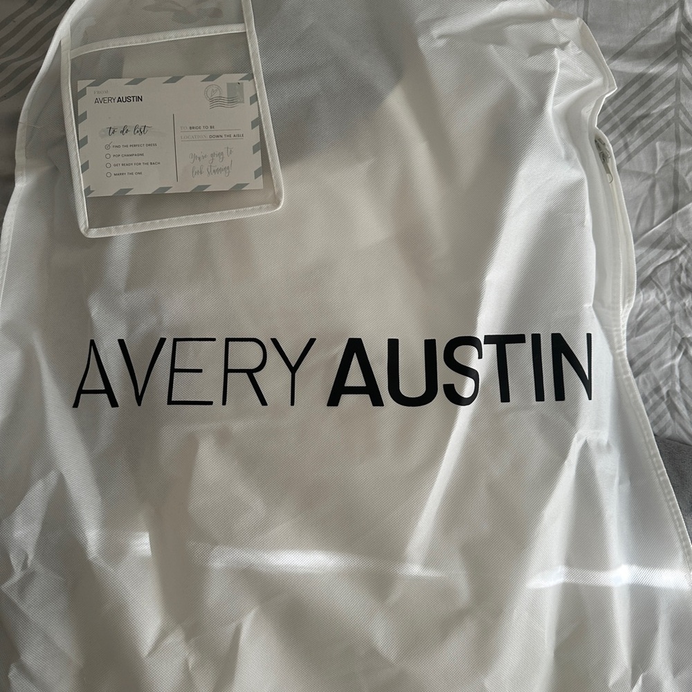 Elegant Off-Shoulder White Dress Brand New!! - Picture 5 of 16